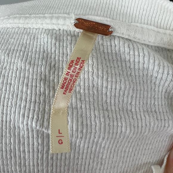 FREE PEOPLE White Floral Crochet Sidelines Button-Up Top Long Sleeves Boho L - Picture 9 of 11